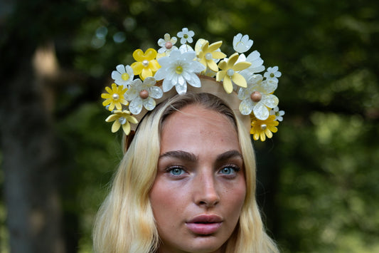 FLOWER BURST CROWN IN SHADES OF SUN
